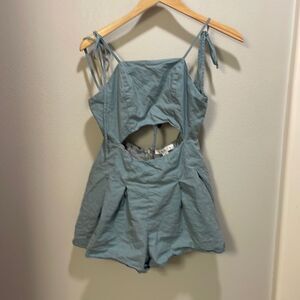 𝅺NWOT Hyfve woman’s blue shorts romper
